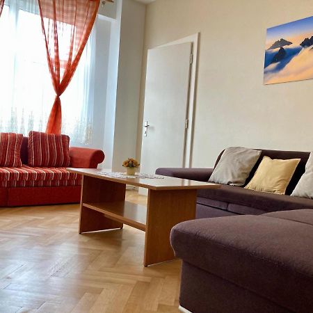 Apartman Novy Smokovec 75 Lägenhet Vysoké Tatry Exteriör bild