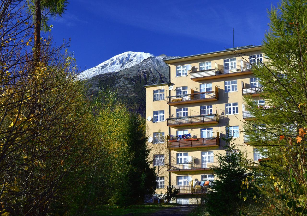 Apartman Novy Smokovec 75 Lägenhet Vysoké Tatry Exteriör bild